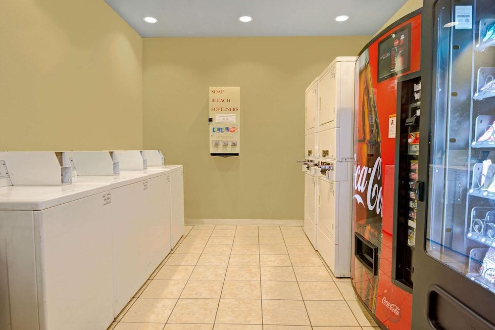 Ramada By Wyndham El Paso Otel Dış mekan fotoğraf